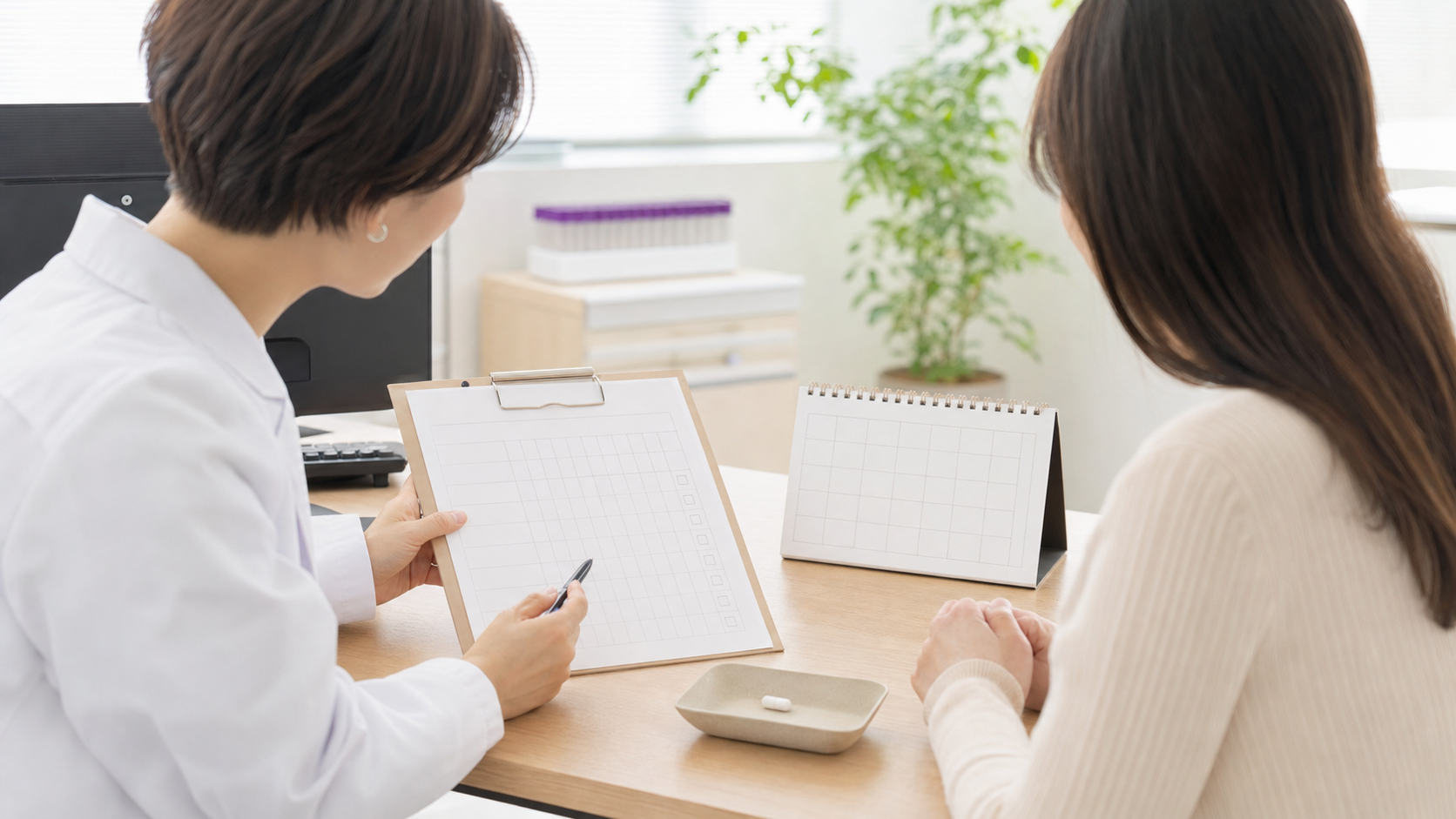 リトレシチニブ治療中の検査予定と体調変化を医師と確認する説明用イメージ